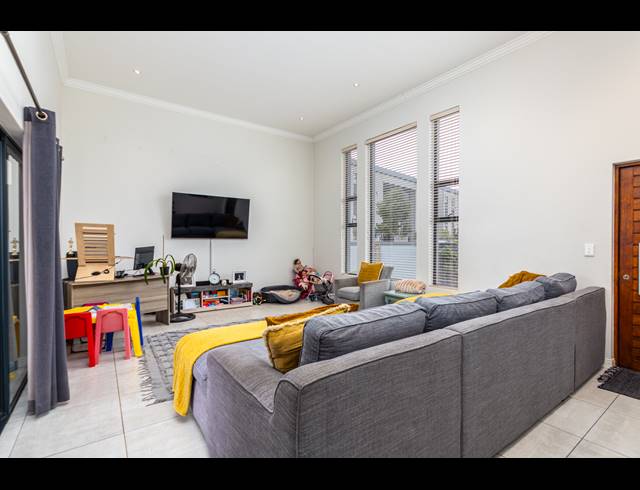 3 BEDROOM FREESTANDING FOR SALE IN PARKLANDS NORTH